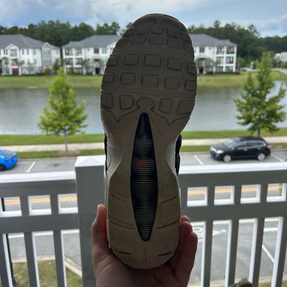 Air Max 95 x Carhartt ‘Camo’ - Picture 3 of 4